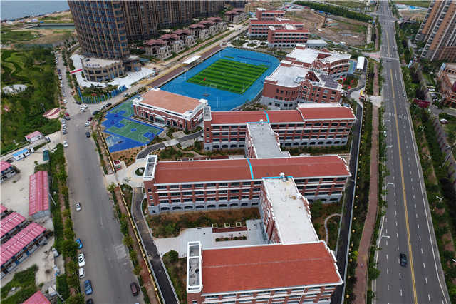 青岛滨海职业学院_青岛滨海学校_欢乐滨海城教育配套
